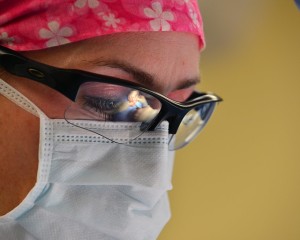 surgeon woman pixabay